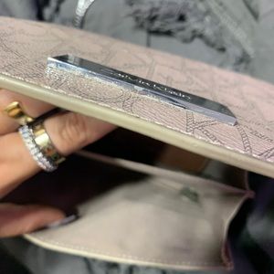 Calvin Klein Crossbody